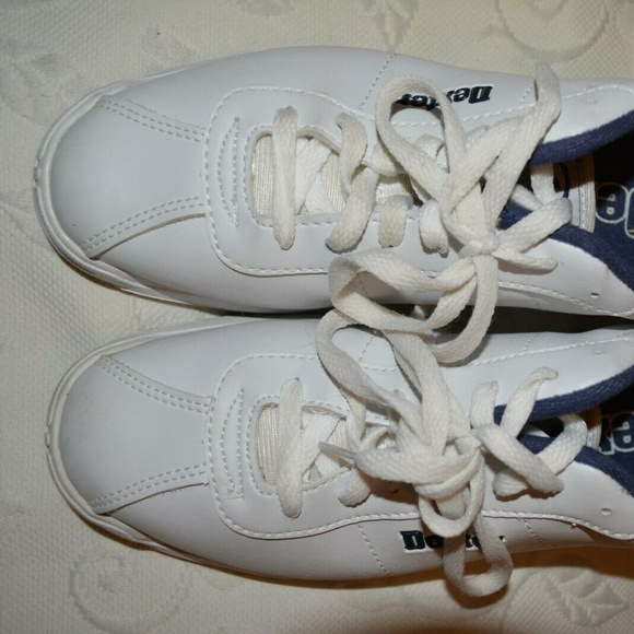 dexter walking shoes